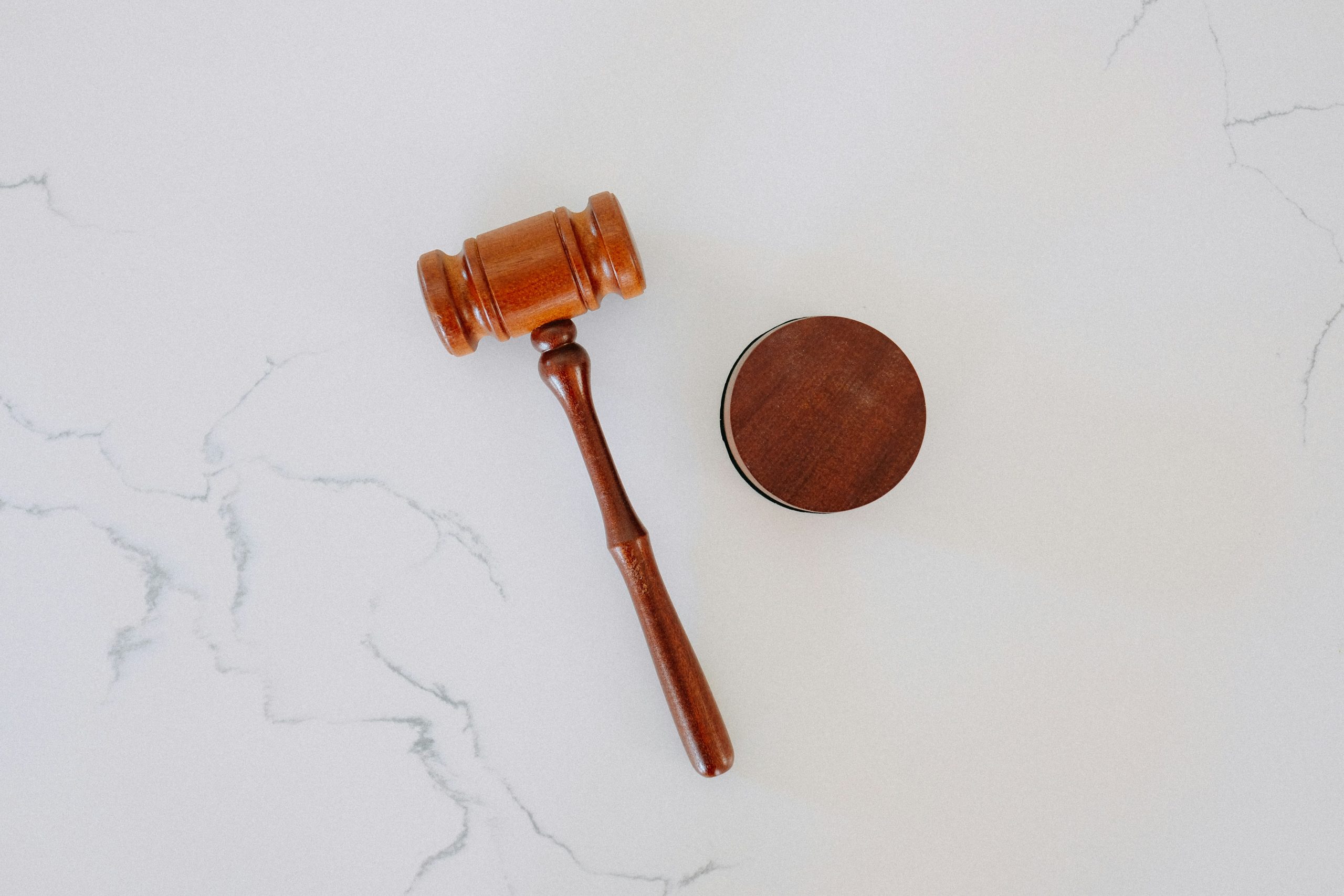 tingey-injury-law-firm-6sl88x150Xs-unsplash (1) loi